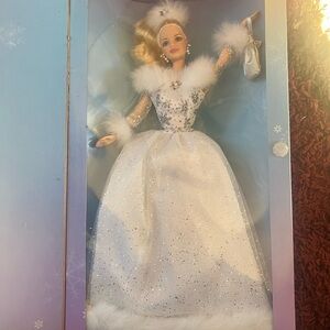 Barbie Winter reflection 2002 White Starry evening  gown NIB. Beautiful